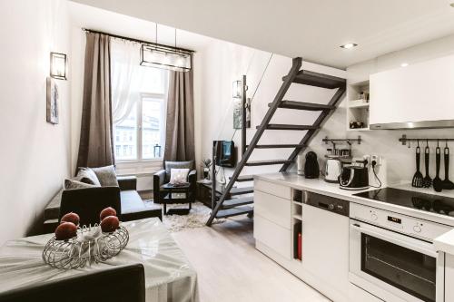  First at Andrassy Apartment, Pension in Budapest