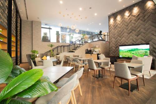 Changi Transit Hotel Terminal 1 near Ketam Quarry