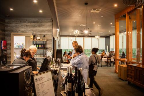 Tumbarumba Motel & Elms Restaurant in Tumbarumba