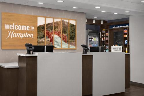 Hampton Inn Kernersville - image 9