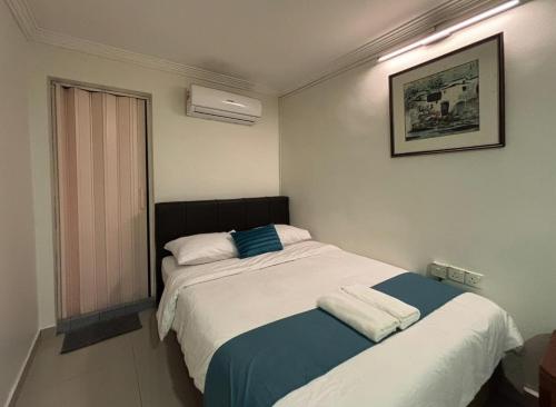 Wangsa Village Inn Room Type - Deluxe Queen