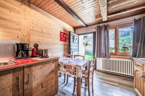 Cucina, Les Allamands in Les Fys