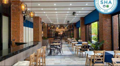 Restaurant, Palette Jomtien Longstay near MML