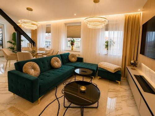 APARTIA Luxury Residence 2 Terraces & Old town city Center