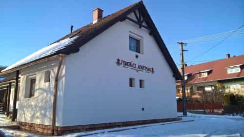 Exterior view, Pongracz Apartman in Zirc