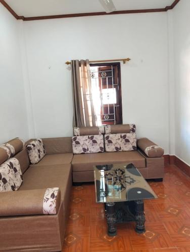 Ban Thong hostel in 班帕儂