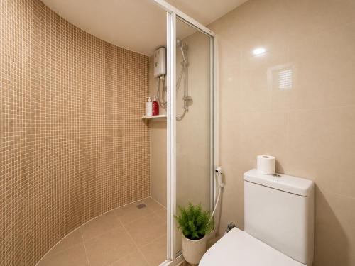 Cozy 1BR 50sqm | King+Single | 3 Pax | Near BTS - image 12