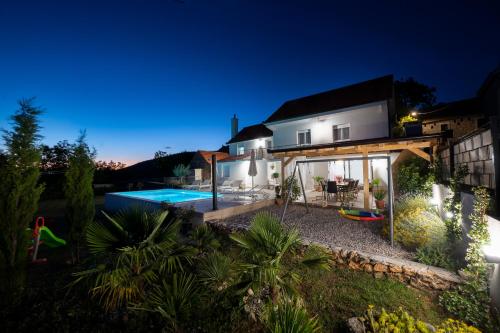 Holiday Home Saint Anthony - Heated pool in Velika Cista