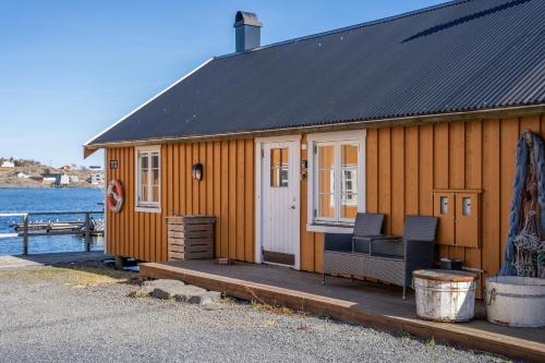Viesnīcas āriene, Åsebua - Renovated rorbu with seaview (Asebua - Renovated rorbu with seaview) in Tind