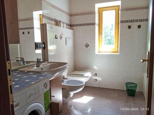 Fürdőszoba, Apartment Haus Bezzi in Pellizzano by Interhome in Pellizzano