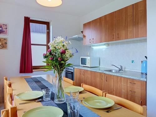 Konyha, Holiday Home Green Valley Park Stárkov 14 by Interhome (Holiday Home Green Valley Park Starkov 14 by Interhome) in Stárkov