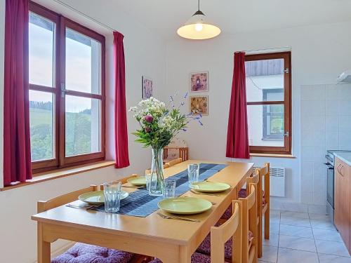 Konyha, Holiday Home Green Valley Park Stárkov 14 by Interhome (Holiday Home Green Valley Park Starkov 14 by Interhome) in Stárkov
