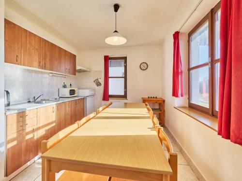 Konyha, Holiday Home Green Valley Park Stárkov 10 by Interhome (Holiday Home Green Valley Park Starkov 10 by Interhome) in Stárkov