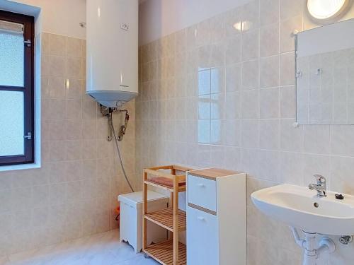 Fürdőszoba, Holiday Home Green Valley Park Stárkov 10 by Interhome (Holiday Home Green Valley Park Starkov 10 by Interhome) in Stárkov