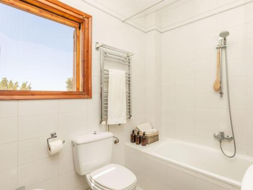 Vannas istaba, Holiday Home Mas Rovira 8 by Interhome in Bellcaire d'Emporda