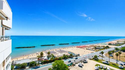 View, SkyMare - Beachfront Sea View Apartment in Porto San Giorgio