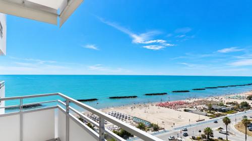 Surrounding environment, SkyMare - Beachfront Sea View Apartment in Porto San Giorgio