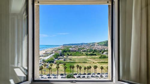 Surrounding environment, SkyMare - Beachfront Sea View Apartment in Porto San Giorgio