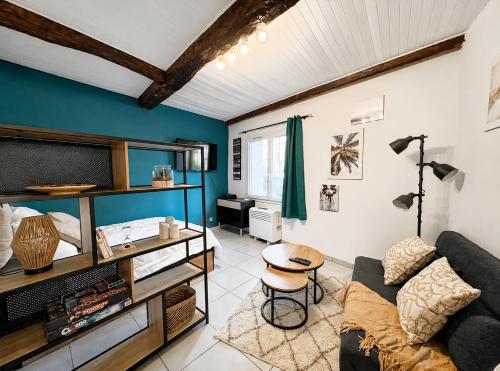 "Le Viala" Studio climatisé - Centre historique - Arrivée autonome