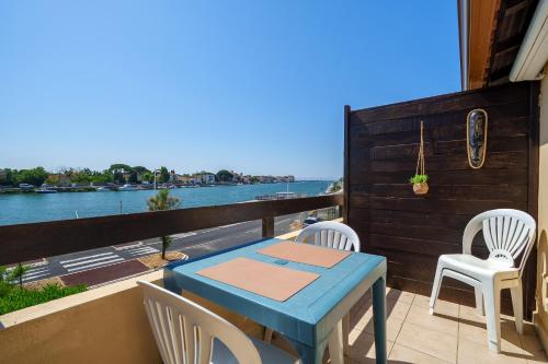 Entre Mer et Pinèdes - Appt avec terrasse, vue mer
