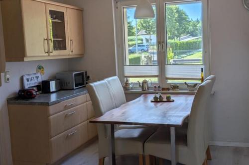 Großzügige Ferienwohnung mit viel Platz zwischen Tollenseesee und Müritz (Großzugige Ferienwohnung mit viel Platz zwischen Tollenseesee und Muritz) in Klein Vielen