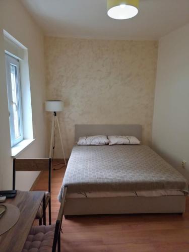 Prelepa garsonjera na Zelenom Vencu
