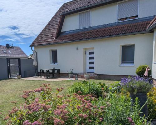 Großzügige Ferienwohnung mit viel Platz zwischen Tollenseesee und Müritz (Großzugige Ferienwohnung mit viel Platz zwischen Tollenseesee und Muritz) in Klein Vielen