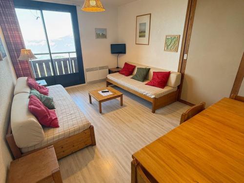 Appartement 3 pièces au pied des pistes avec balcon vue vallée