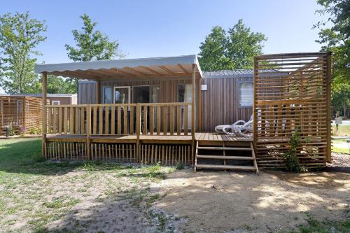 3 bedrooms, 5 beds