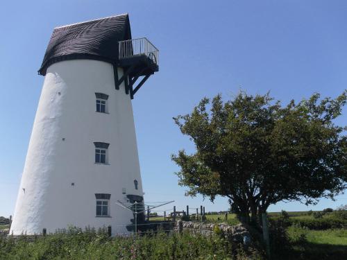 Viesnīcas āriene, The Windmill in Bodedern
