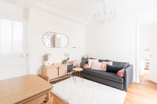 Central Parisian 2BD Apart for 4