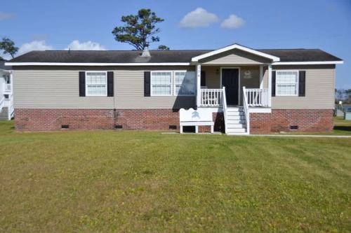. 3BR Cottage Waterfront Wade Creek Fishing Boating