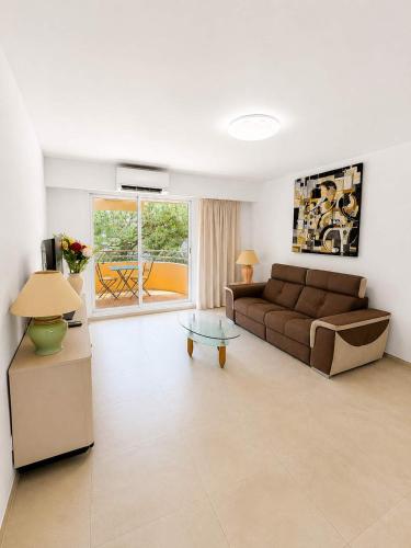 Appartement Chic - Terrasse et Plage a pied