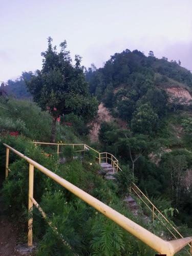 Rock garden resort shree antu ilam nepal in メチ