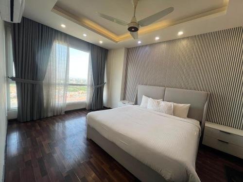 GOLD CREST Modern & Luxurious Apartments - City Views DHA Lahore - main image