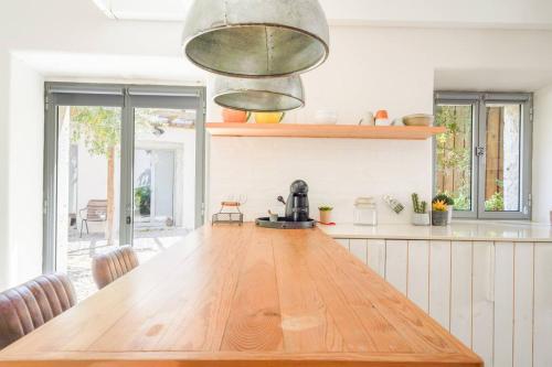 Charming design house in Montijo with garden - 6 - image 3