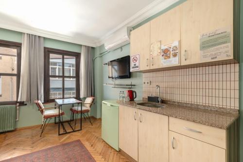 Facilities, YOLO Hostel in İstanbul