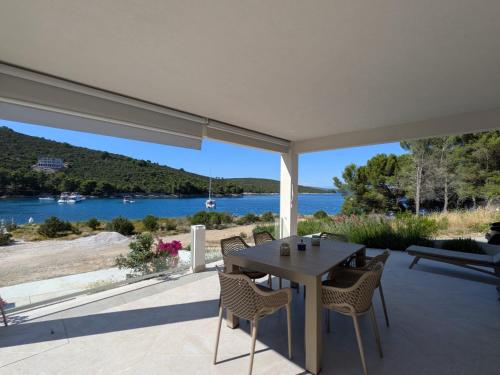 Apartment The Olive Tree in Dragove
