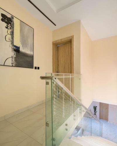GMH Luxury Homes - image 2