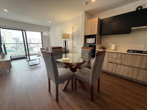 Aparts 4 Days Miraflores 1 Bedroom Executive Apartment 4255