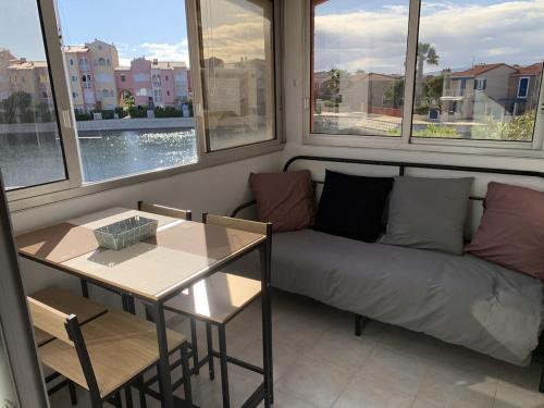Logement confortable 3 personnes, piscines