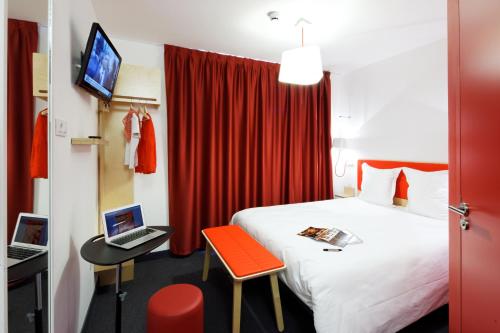 1 twin bed
