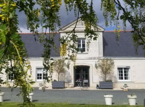 Le logis du grand bois in La Ménitré