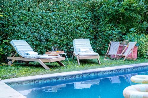 Luxury villa, Pool and Garden, perfect location