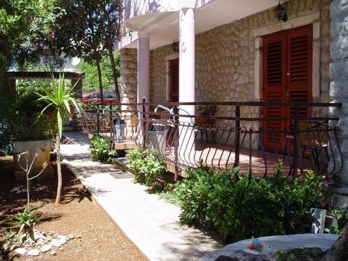 Bejárat, Apartments Jovic in Mali Lošinj