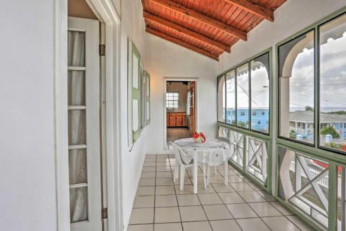 Breezy Charlestown Home, 2 Mi from Nevis Beaches in ชาร์ลสทาวน์