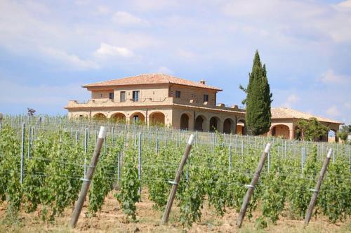  Agriturismo Poggio Al Tufo, Pension in Pitigliano bei Ischia di Castro