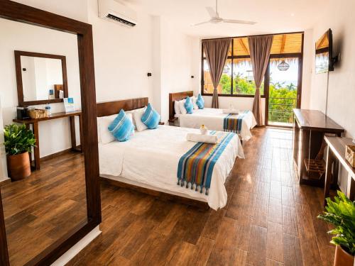 Punta Kai Hotel & Hostal in เปอร์โต เอสคอนดิโด้