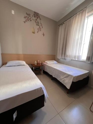 1 double bed, 2 twin beds