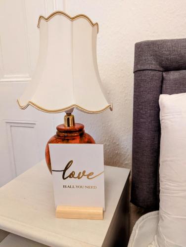 Ensuite Room In The City in Merchiston